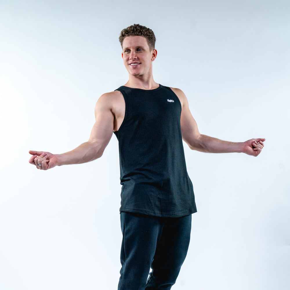 REGATA CANELADA ESSENTIALS PRETO