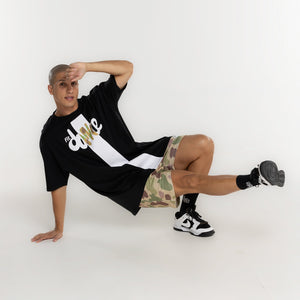 CAMISETA BIG OVERSIZED LINES ESTAMPA BRANCA