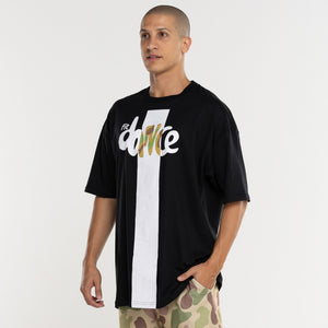 CAMISETA BIG OVERSIZED LINES ESTAMPA BRANCA