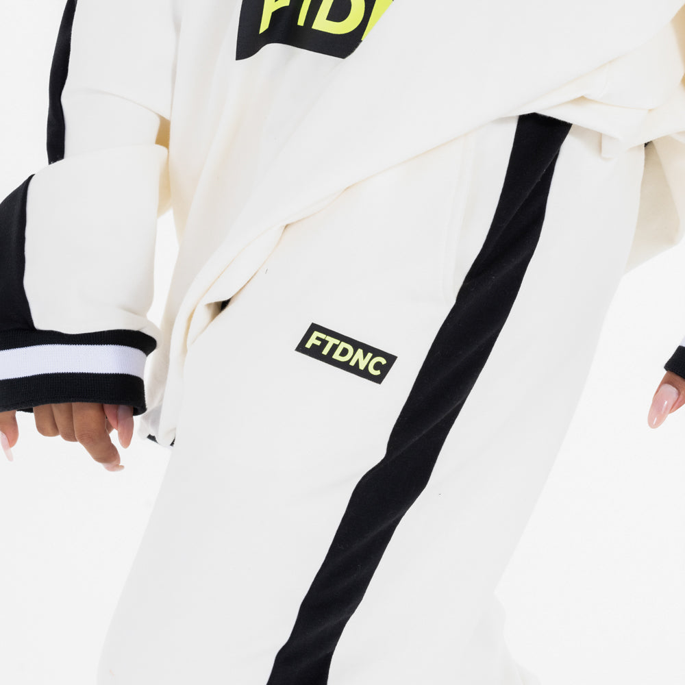 CALÇA MOLETOM LISTRA FTDNC AREIA