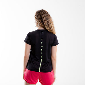 CAMISETA LISTRA FITDANCE INSTRUCTOR PRETO EST AMARELO