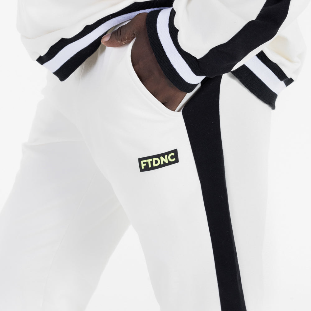 CALÇA MOLETOM LISTRA FTDNC AREIA