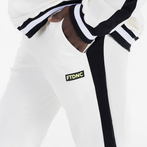 CALÇA MOLETOM LISTRA FTDNC AREIA